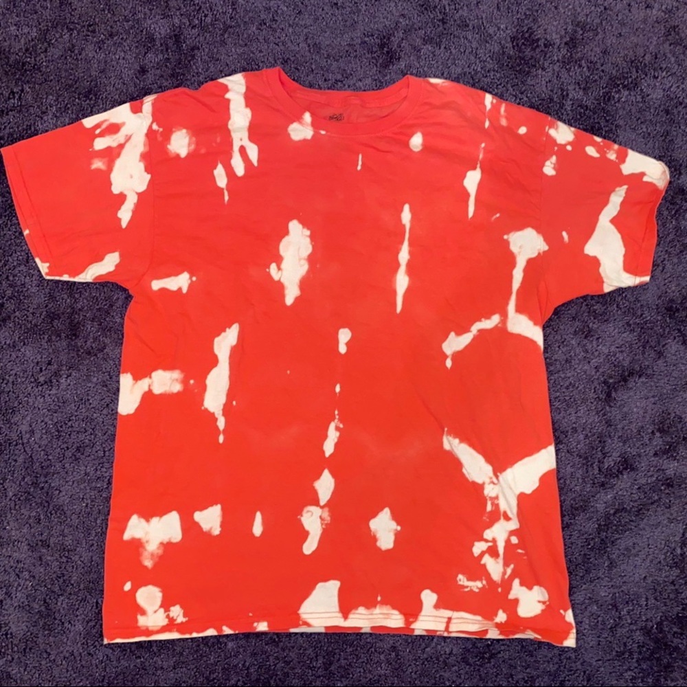 Red and white Tshirt